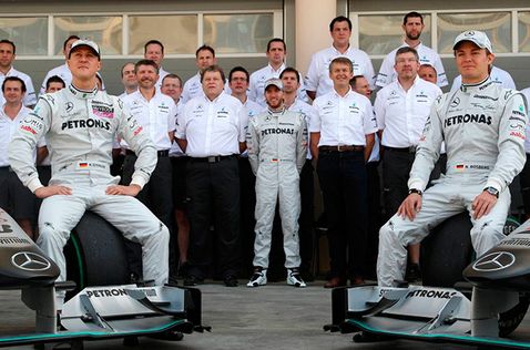 Команда Mercedes перед началом сезона 2010 года
