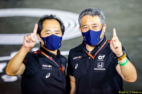 Тойохару Танабе и Масаши Ямамото