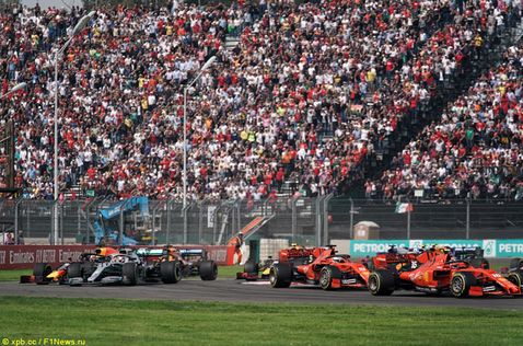 Поединки на старте Гран При Мексики