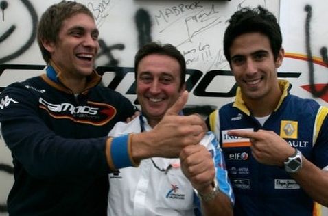 Виталий Петров, Адриан Кампос и Лукас ди Грасси, напарник российского гонщика в 2008 году, фото из Instagram В.Петрова