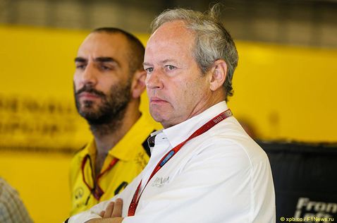 Жером Столл (справа) и Сирил Абитебул, управляющий директор Renault Sport