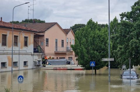 Последствия наводнения в Фаэнце, фото пресс-службы городских властей